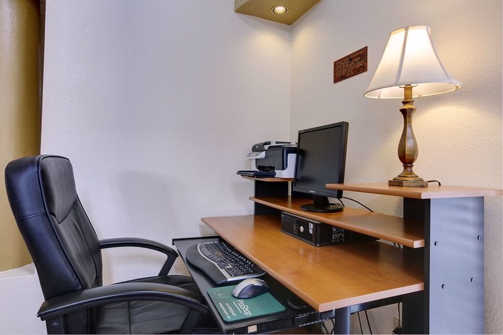 Texas Inn & Suites Pharr/San Juan Удобства фото